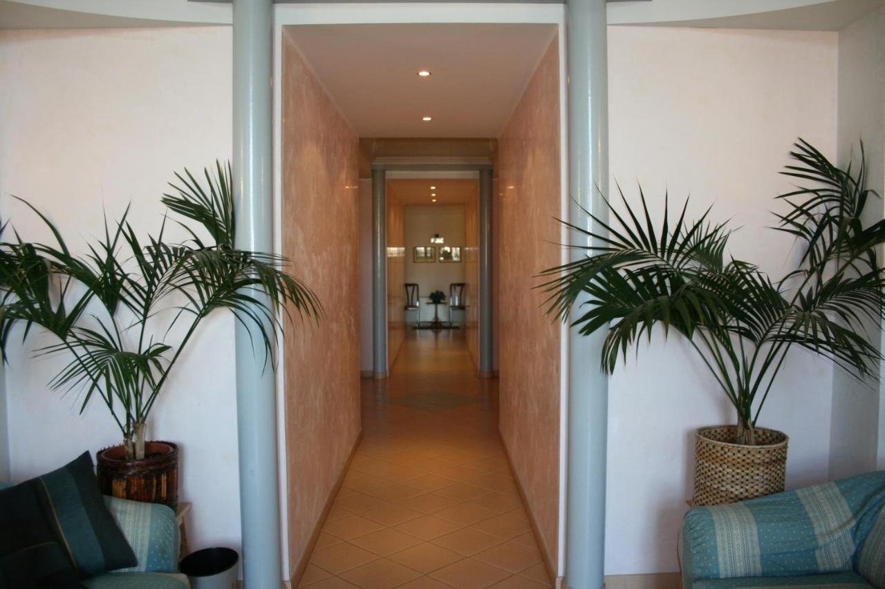 מסניה Hotel Castello מראה פנימי תמונה