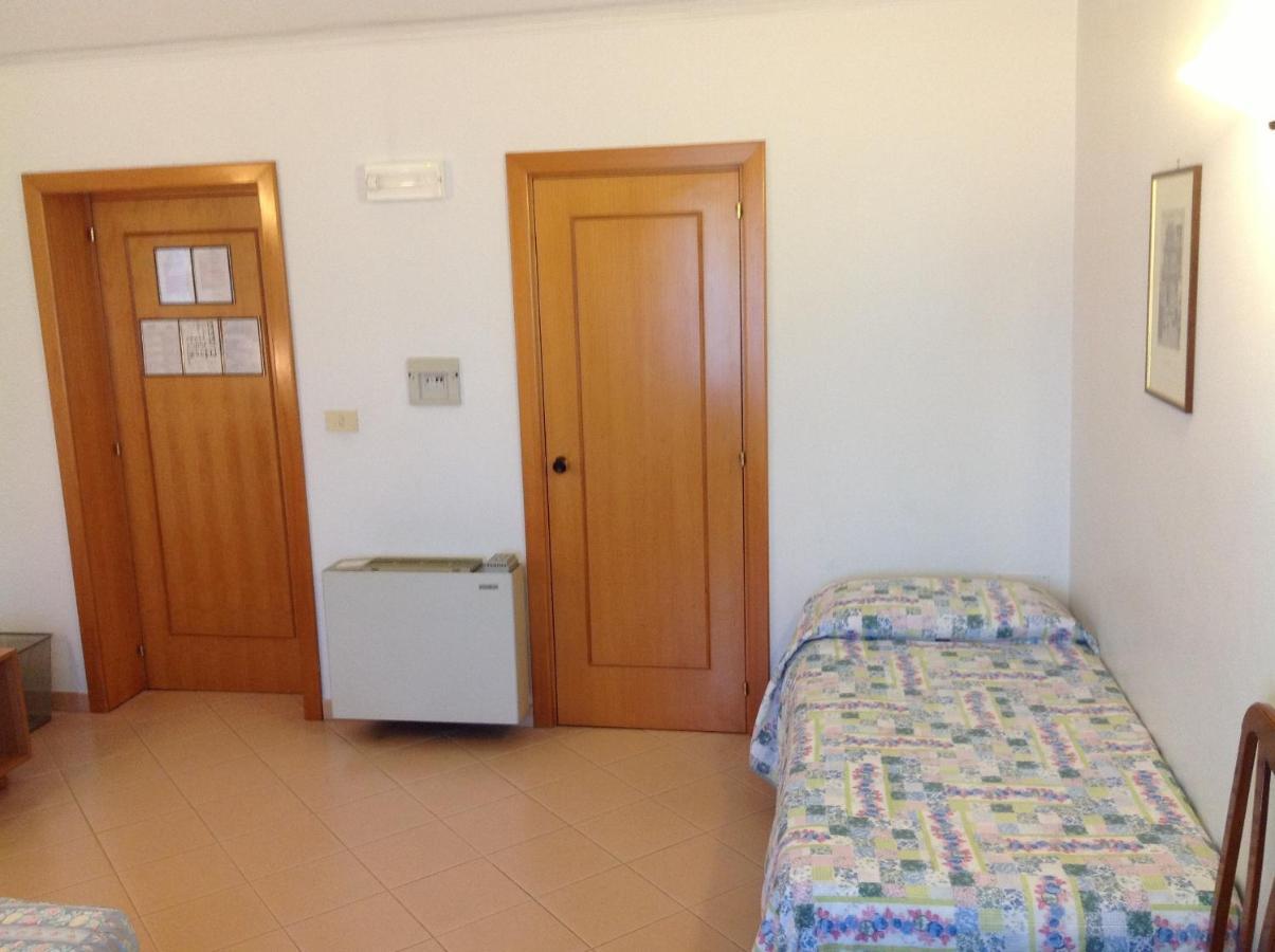 מסניה Hotel Castello חדר תמונה